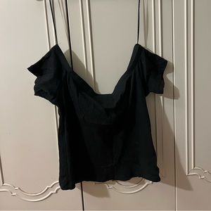 Women’s H&M black off the shoulder ribbed crop top